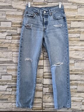 ​Levi's 501 Original Jeans Women W27 L30 Light Wash Distressed Ripped Cotton